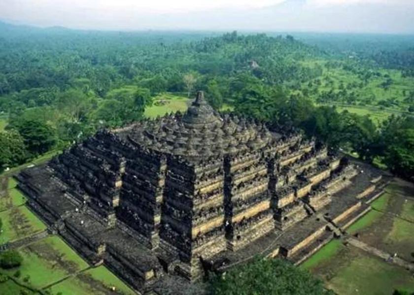 Special Region of Yogyakarta Prambanan surrounding environment