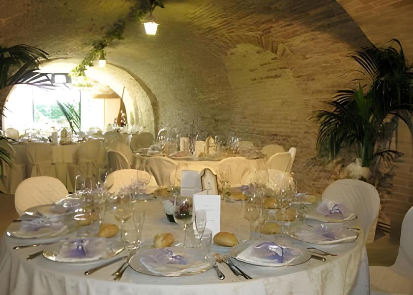 Marche Potenza Picena ballroom