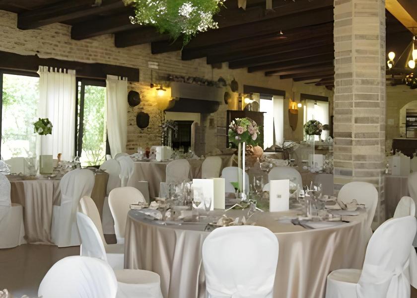 Marche Potenza Picena ballroom