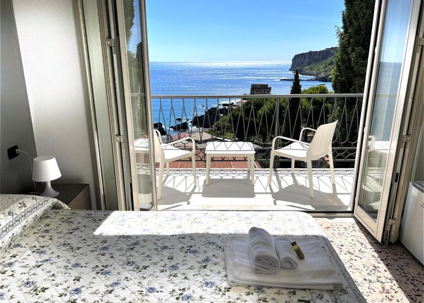 Calabria Praia a Mare Double or Twin Room with Private External Bathroom