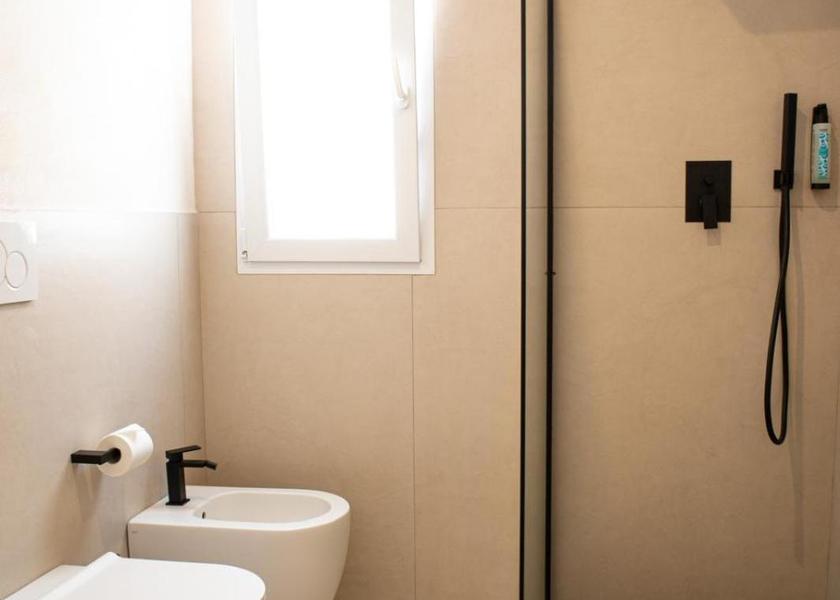Puglia Pulsano Premium Quadruple Room