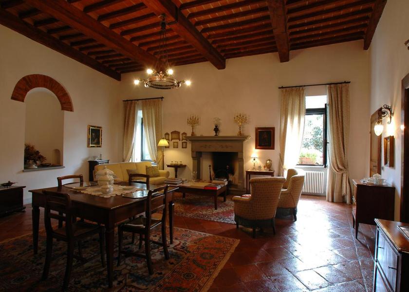 shared lounge/tv area