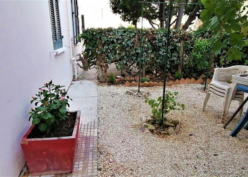 Marche Recanati garden