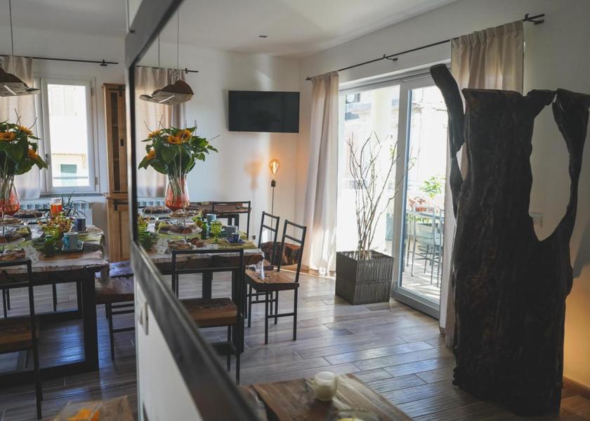 Calabria Reggio Di Calabria shared lounge/tv area