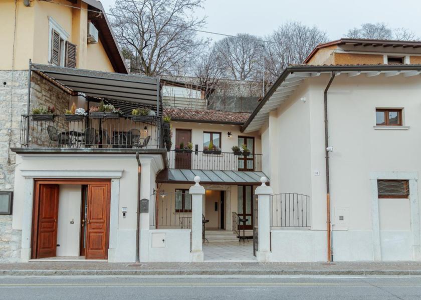 Lombardy Rezzato exterior view