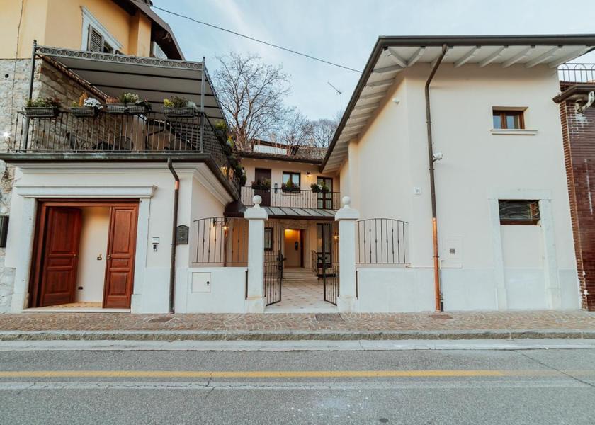 Lombardy Rezzato exterior view