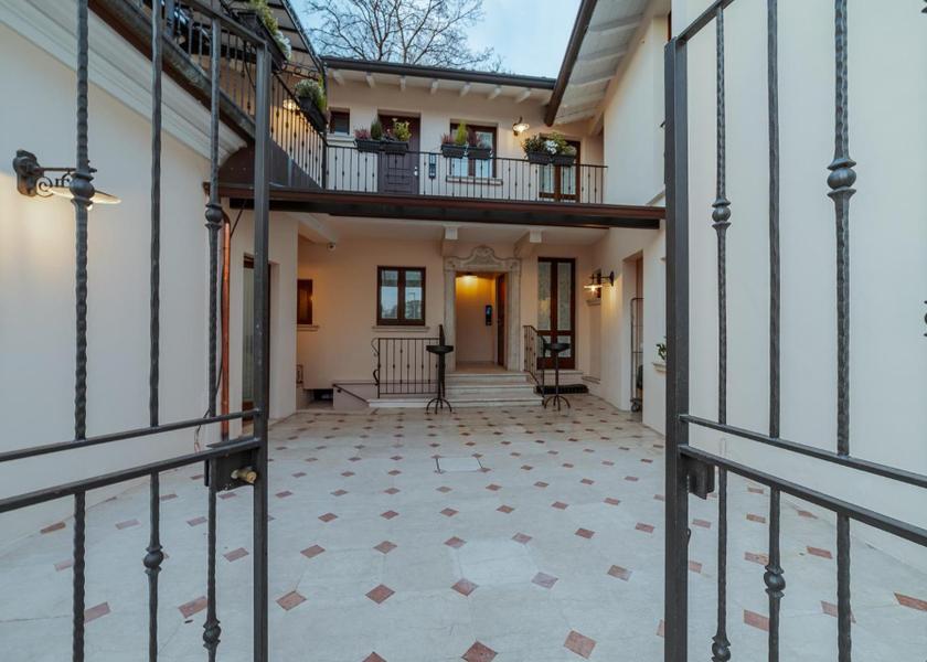 Lombardy Rezzato entrance