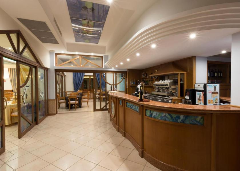 Calabria Ricadi bar/lounge