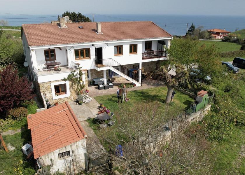 Cantabria San Vicente de la Barquera exterior view