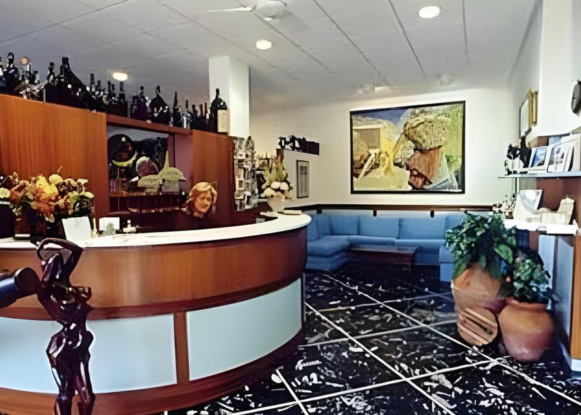 Liguria Riomaggiore lobby