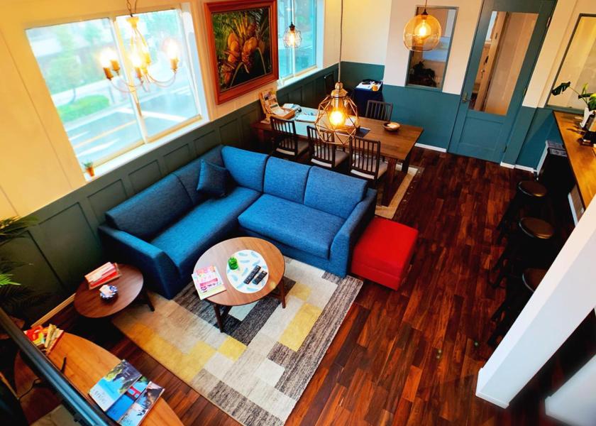 shared lounge/tv area