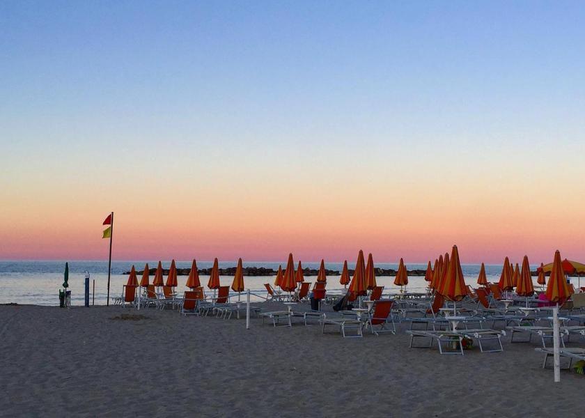 Marche San Benedetto del Tronto beach