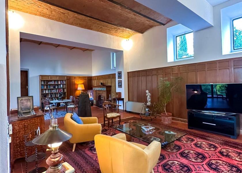 Tuscany San Casciano in Val di Pesa shared lounge/tv area