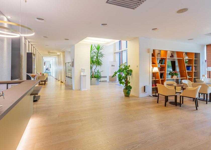 Emilia-Romagna San Giovanni in Persiceto lobby