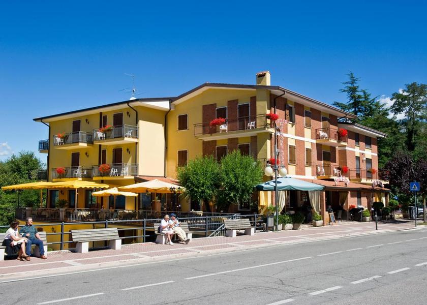 Veneto San Zeno Di Montagna floor plans