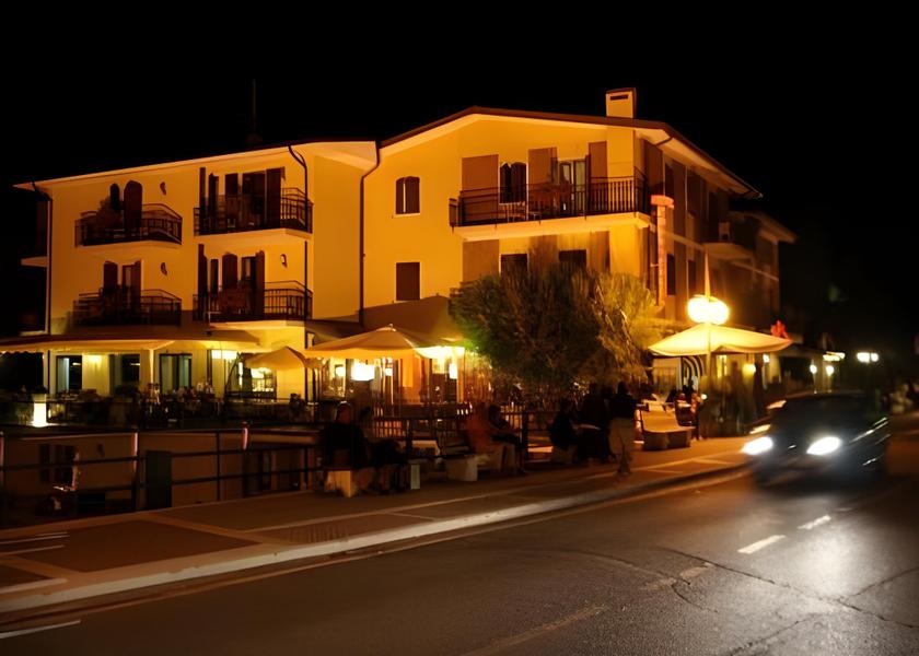 Veneto San Zeno Di Montagna exterior view