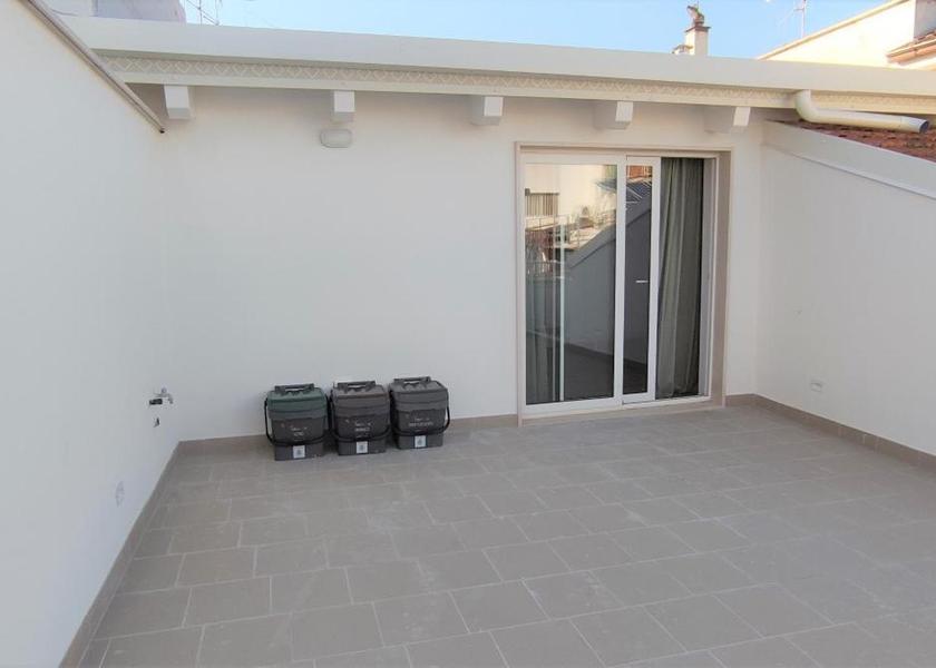 Puglia Sannicandro di Bari balcony/terrace