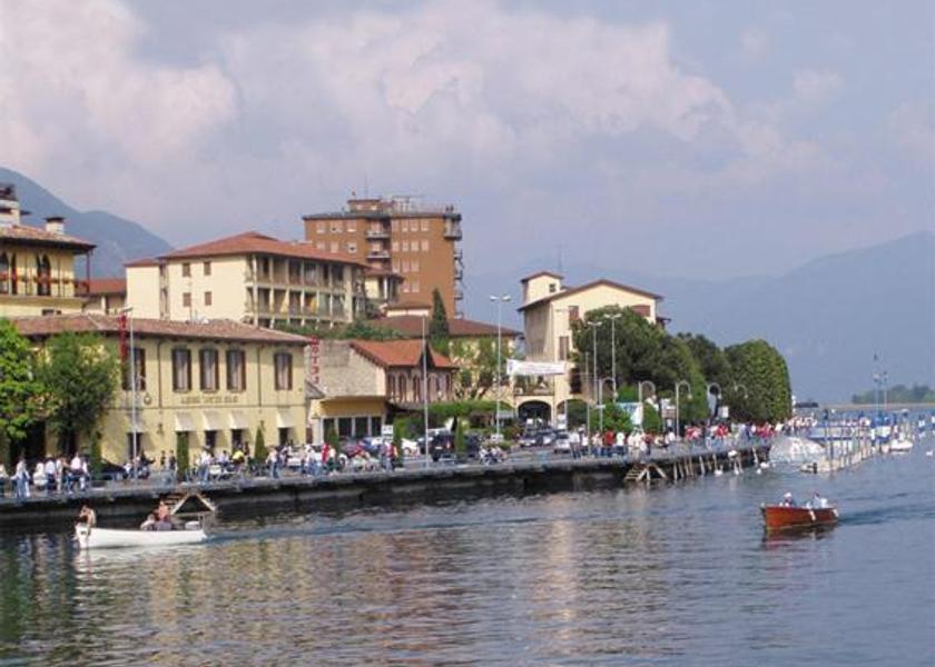 Lombardy Sarnico surrounding environment