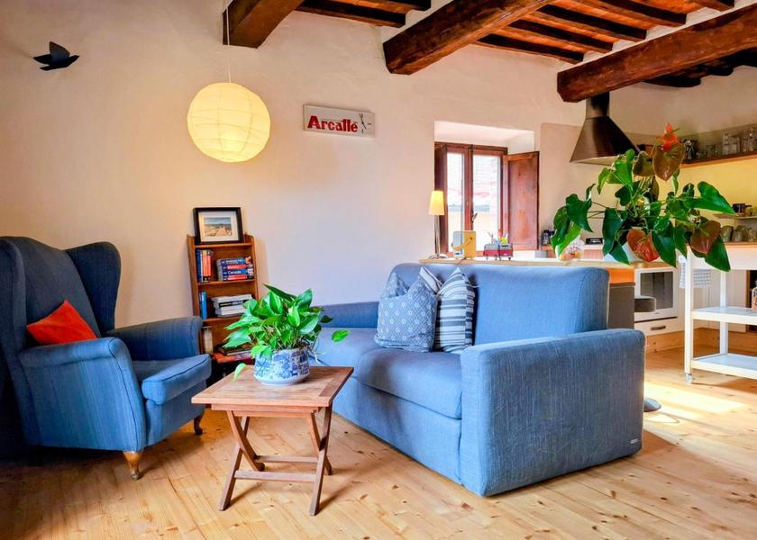shared lounge/tv area