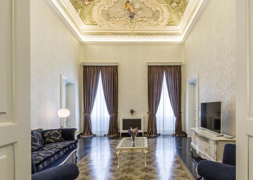 Sicily Scicli shared lounge/tv area