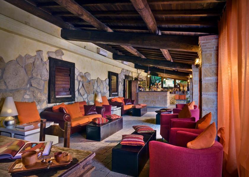 Lazio Tarquinia Shared lounge/TV area