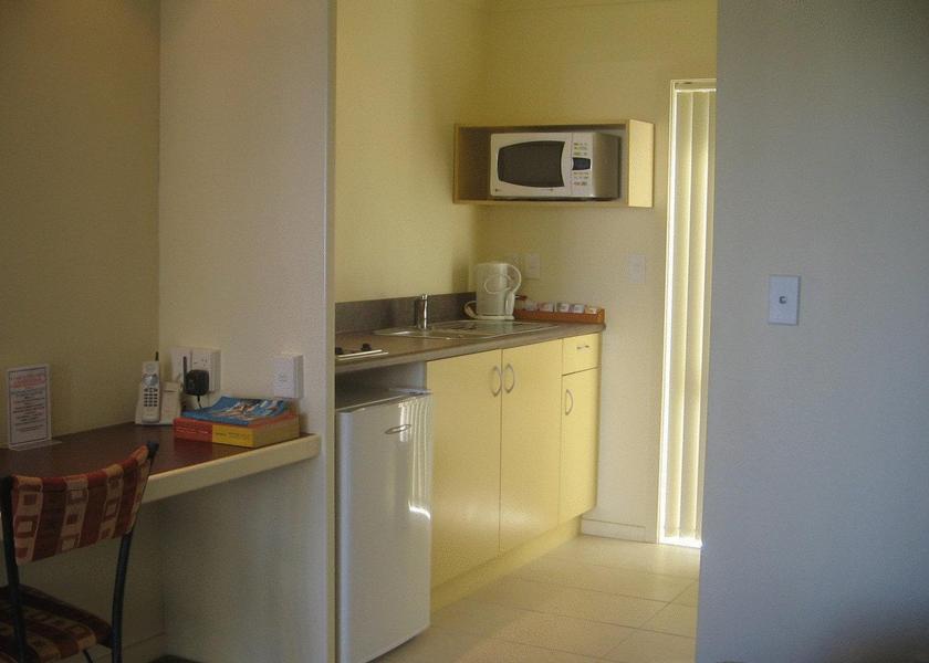 Waikato Thames kitchen