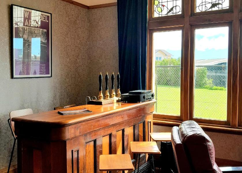 West Coast Greymouth Shared lounge/TV area
