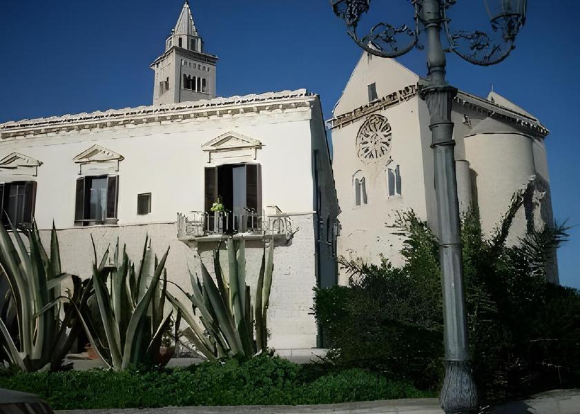 Puglia Trani exterior view