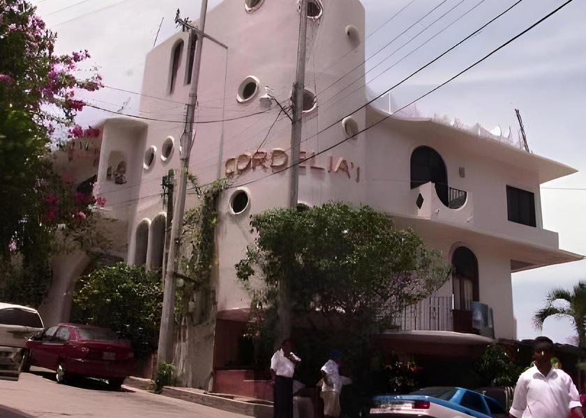 Oaxaca San Pedro Pochutla exterior view