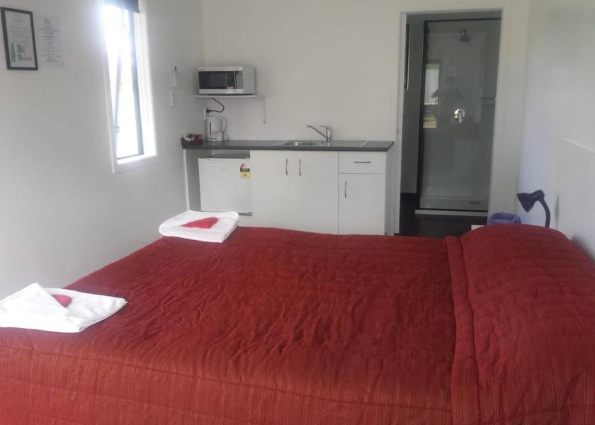 Manawatū-Whanganui Pahiatua Queen Studio