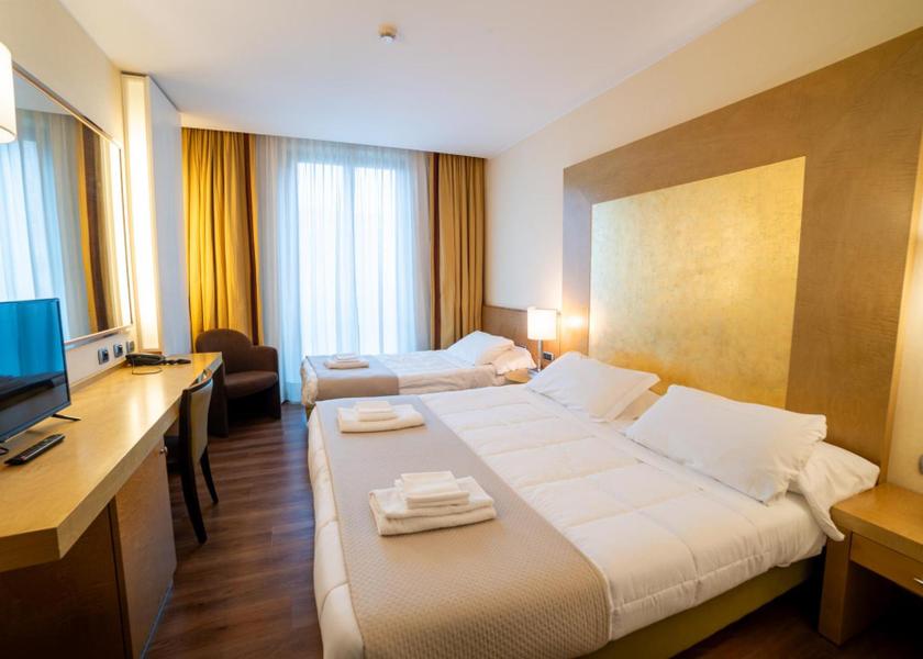 Lombardy Trezzano sul Naviglio Triple Room
