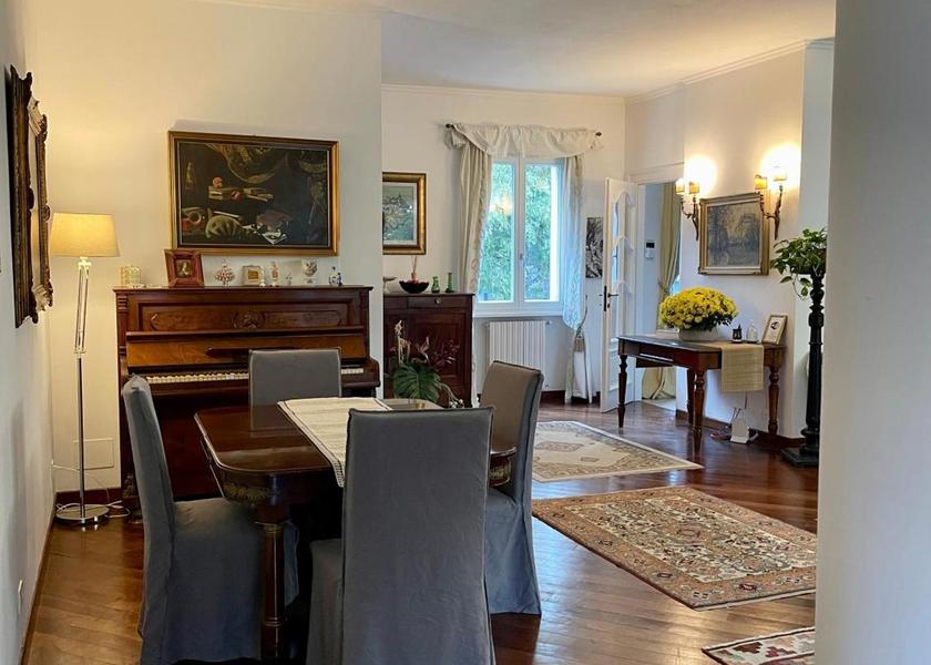 shared lounge/tv area