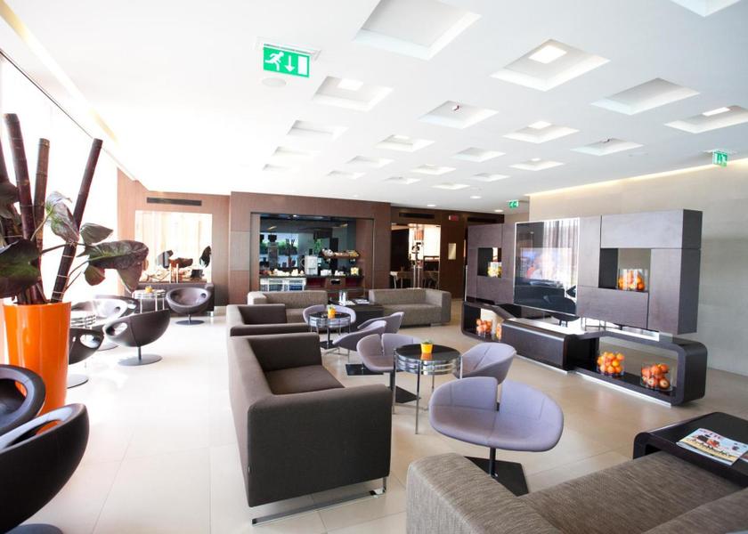 Lombardy Trezzano sul Naviglio shared lounge/tv area