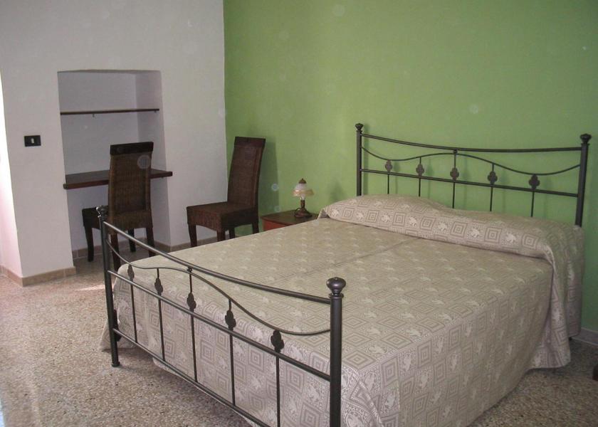 Puglia Tuglie Double Room with Private Bathroom