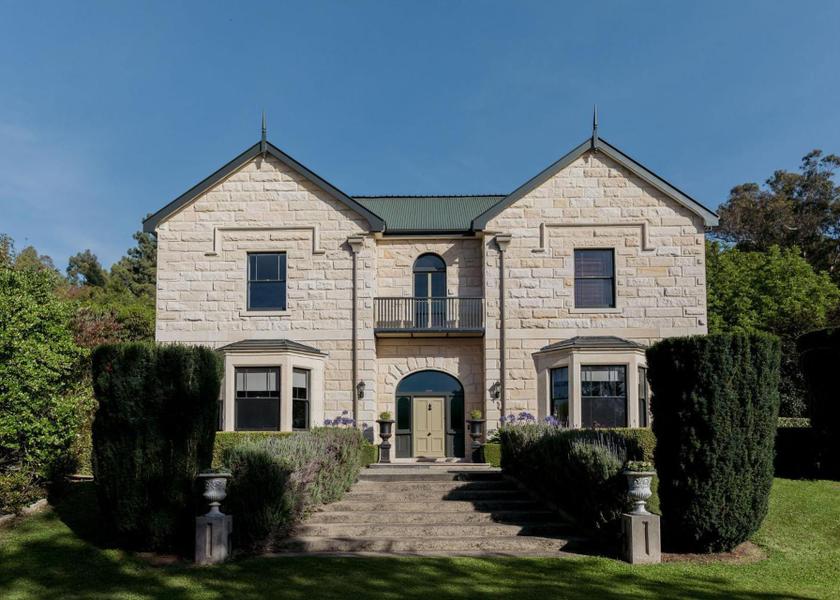 Canterbury Oamaru exterior view