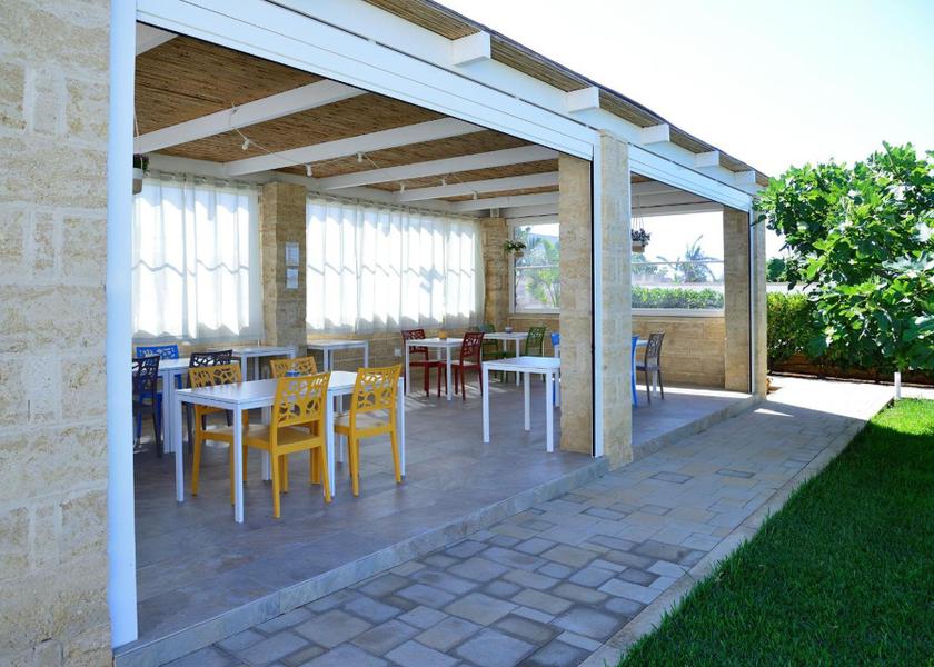 Puglia Ugento shared lounge/tv area