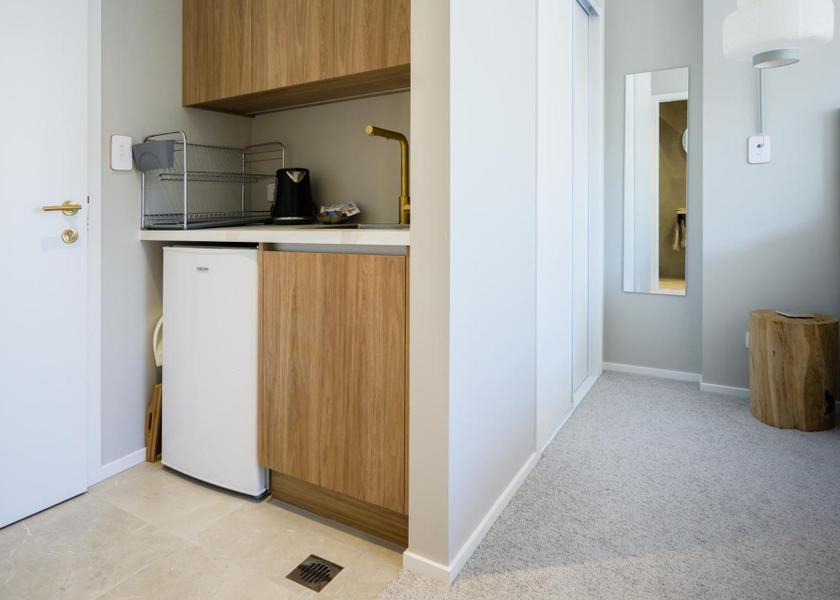 Bay of Plenty Region Tauranga Deluxe Queen Room