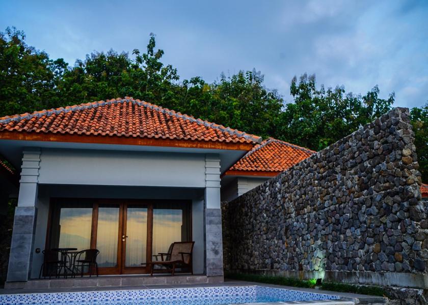 Central Java Magelang Hotel Exterior