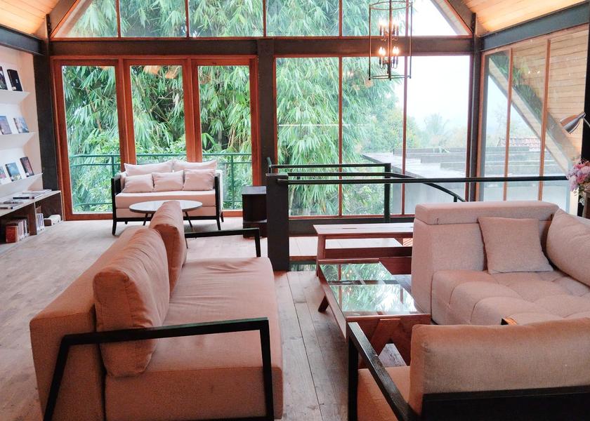 Central Java Magelang bar/lounge