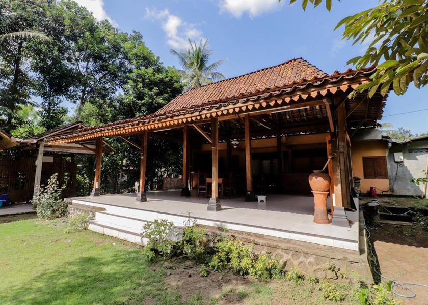 Central Java Magelang exterior view