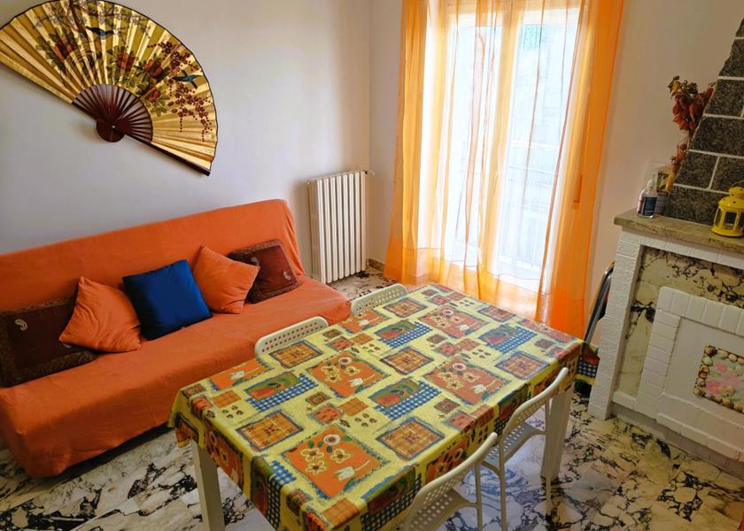 shared lounge/tv area