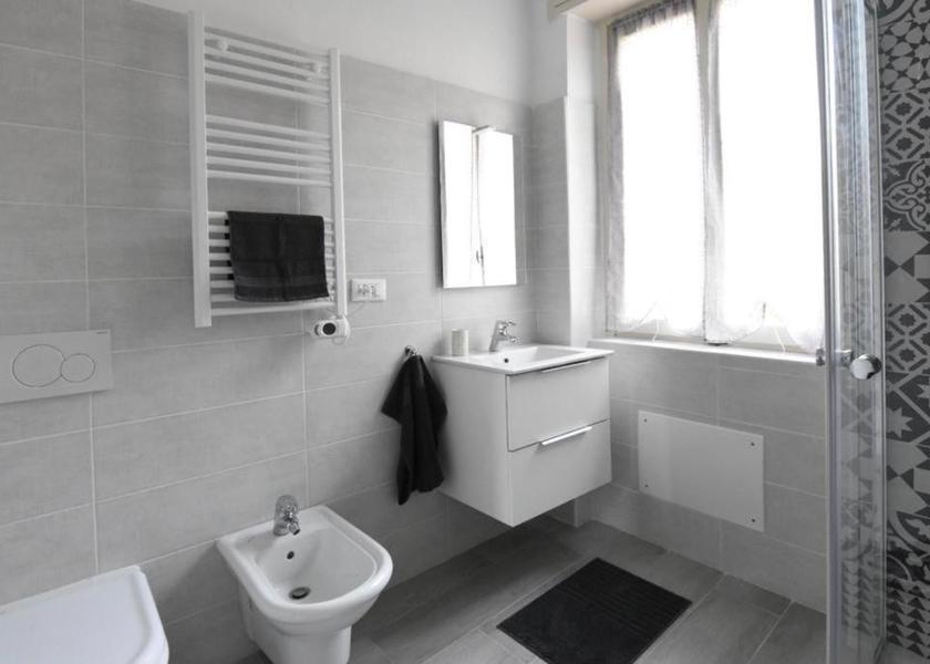 Lombardy Vimercate bathroom