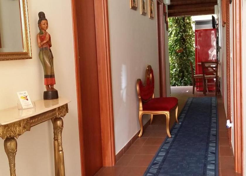 Sicily Vittoria entrance