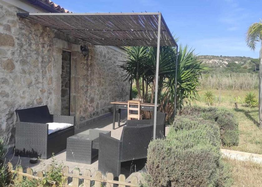 Sicily Vittoria balcony/terrace