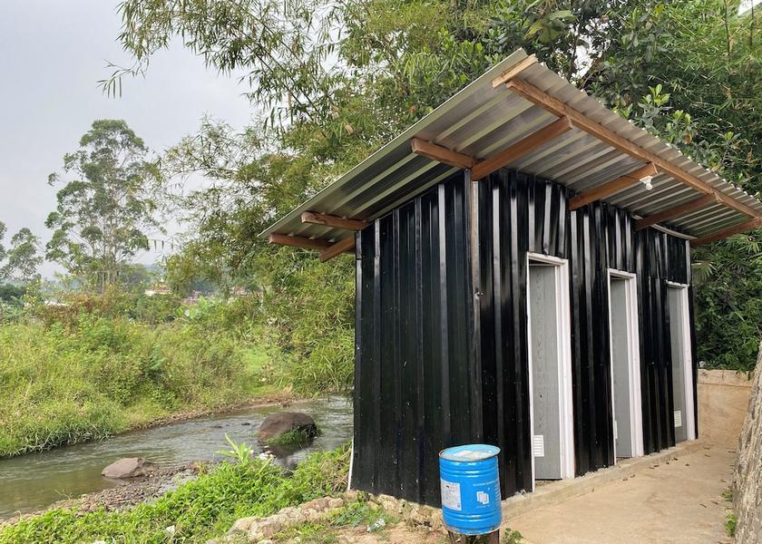 West Java Pasirjambu Bathroom