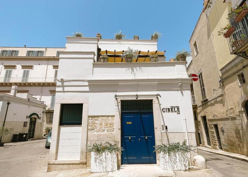 Puglia Andria exterior view