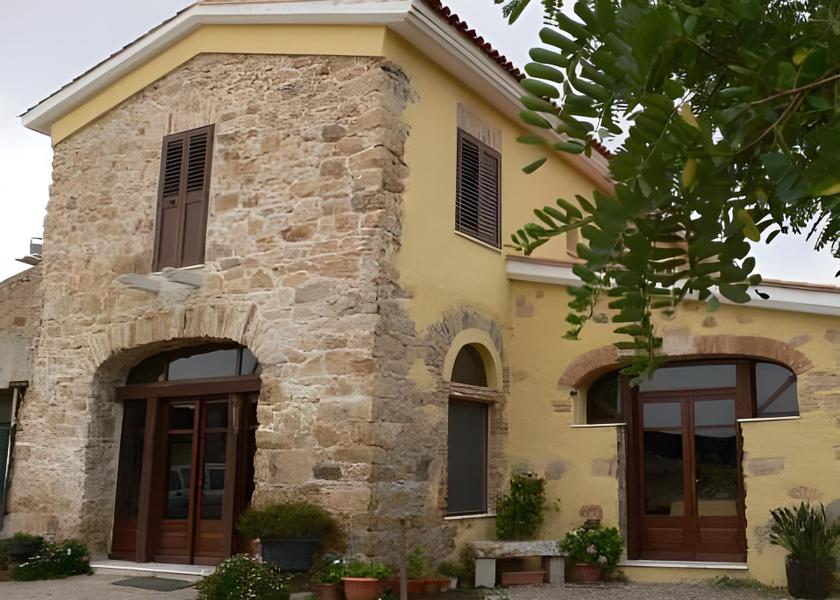 Sardinia Arbus exterior view