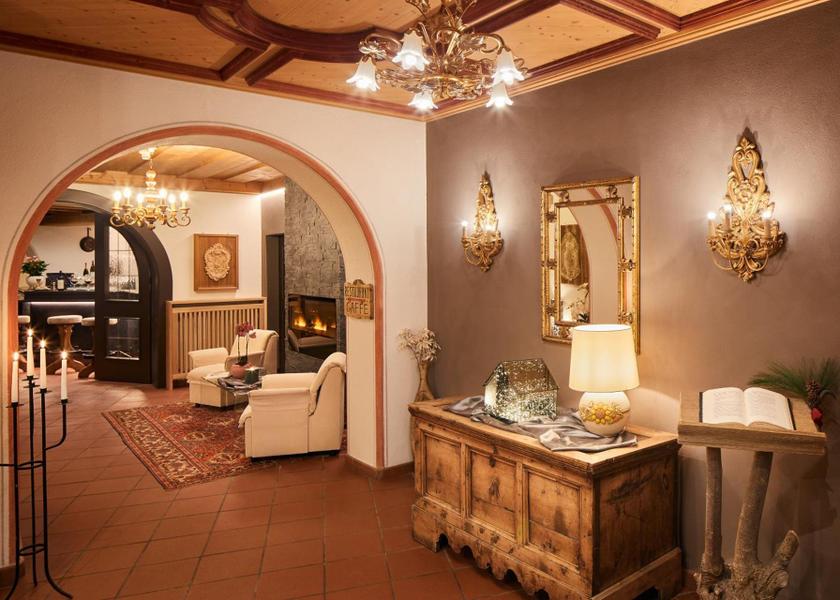 Trentino-Alto Adige Badia shared lounge/tv area