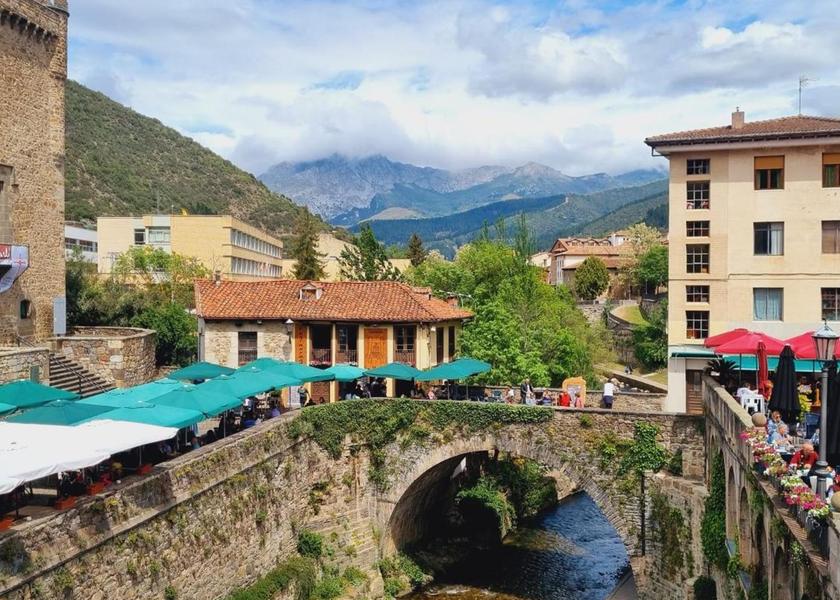 Cantabria Cillorigo de Liebana nearby attraction