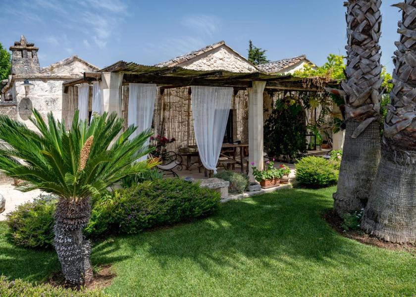 Puglia Corigliano D'Otranto garden